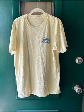 Light Yellow Graphic Short-Sleeve Men's Shirt -size large